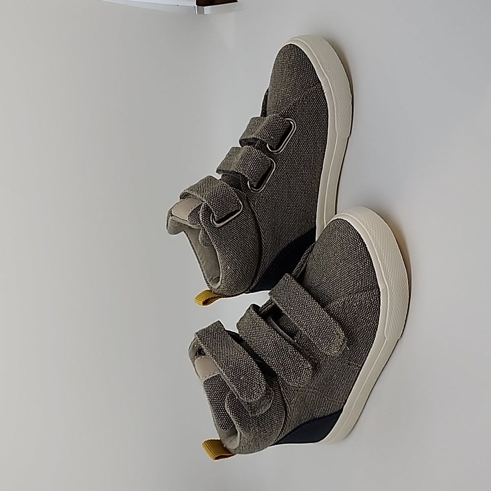 Cat & Jack Grey Velcro Sneakers